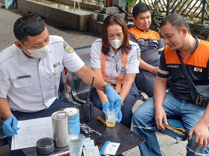 Pastikan Bebas Narkoba, KAI Divre I Sumut Gelar Tes Urine 68 Petugas