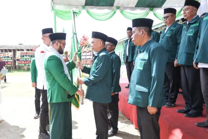 Ketua PD Al-Washliyah Pematangsiantar M Ishak Hutasuhut Dilantik
