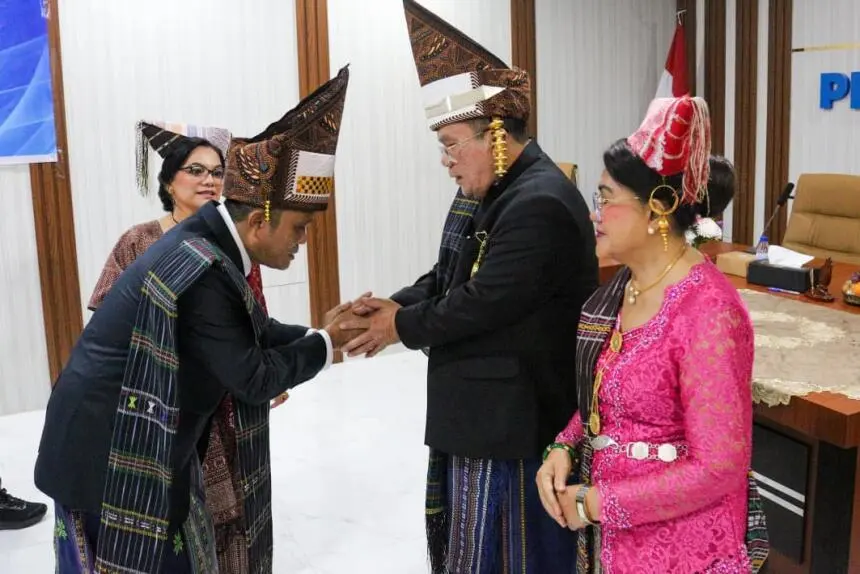 Wali Kota Wesly Lantik Budiman Ricardo sebagai Dirtek Perumda Tirta Uli