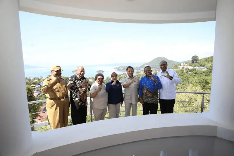 Mendagri Bersama Gubernur Se-Tanah Papua Bertekad Sukseskan Sensus Ekonomi 2026