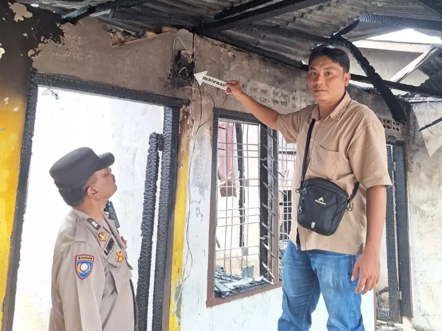 Diduga Korsleting, Kebakaran 2 Rumah di Siantar Marihat Alami Kerugian Rp250 Juta