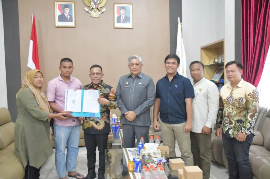 Warga Desa Lubuk Ampolu Hibahkan Tanah 800 Meter Untuk Pemkab Tapteng
