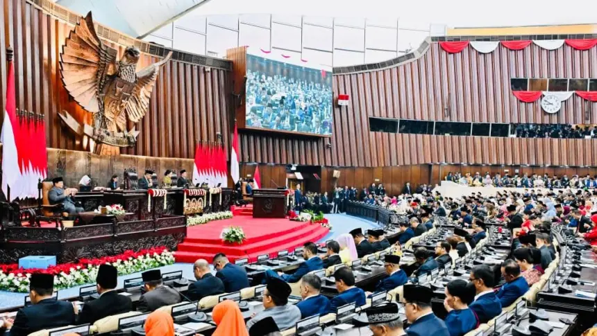 Presiden Prabowo: 121 Kebijakan Transformatif Dijalankan dalam 21 Bulan Pemerintahan