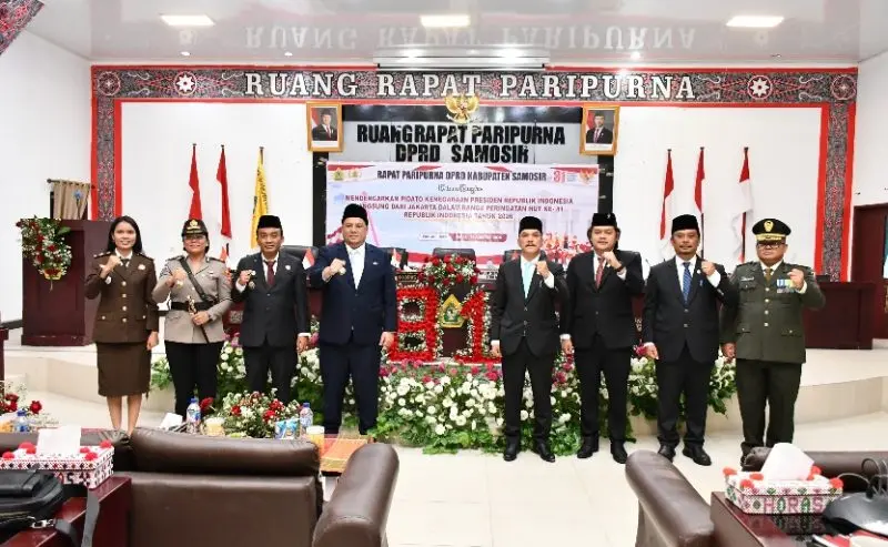 Bupati dan Wabup Samosir Bersama DPRD Dengarkan Pidato Kenegaraan Presiden RI
