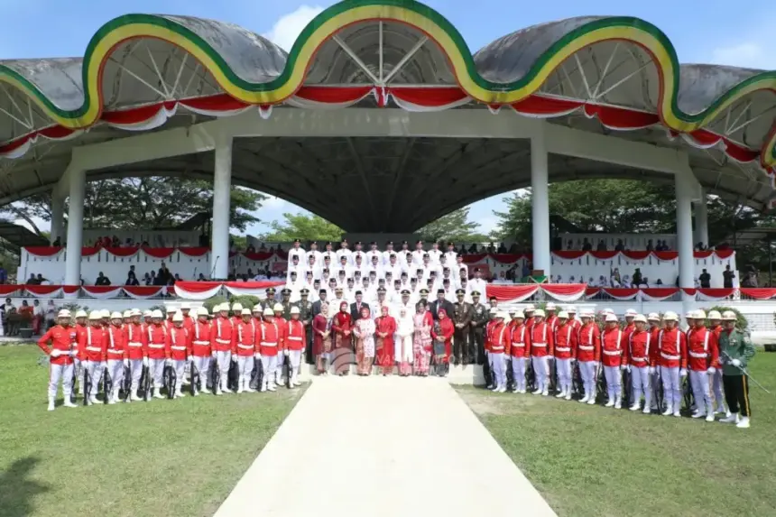 Bupati Asahan Pimpin Upacara Pengibaran Bendera HUT ke-81 RI