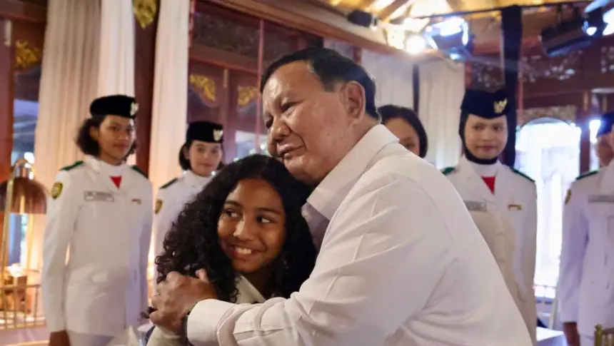 Seskab Teddy: Undang Petugas Upacara HUT ke-81 Kemerdekaan RI ke Hambalang, Presiden Prabowo Sampaikan Apresiasi atas Dedikasi Mereka