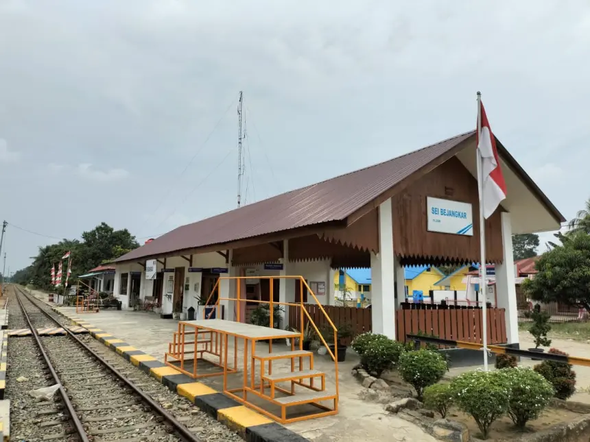 Menjaga Rel Sejak 1915, Stasiun Sei Bejangkar Layani 42.289 Pelanggan