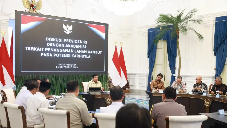 Seskab Teddy: Presiden Prabowo Bentuk Badan Gambut dan Mangrove, Perkuat Pencegahan Karhutla dari Hulu hingga Lapangan
