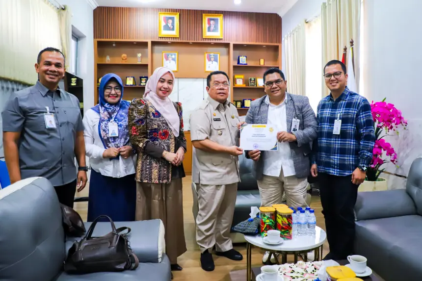Wali Kota Wesly dan BSI Bahas Penguatan Literasi Keuangan Syariah
