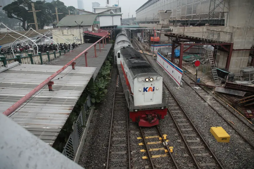 Kabut Asap Selimuti Sumut, KAI Pastikan Perjalanan Kereta Api Tetap Normal
