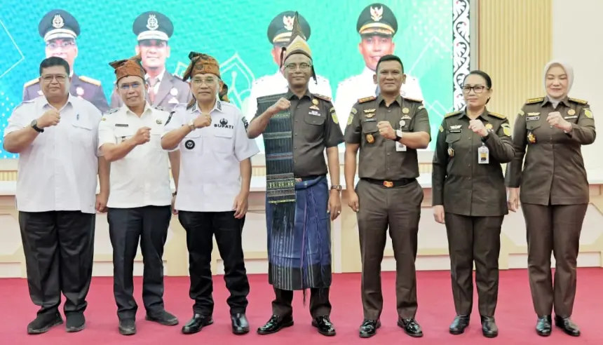 Bupati Simalungun Tegaskan Kepatuhan Hukum sebagai Fondasi Tata Kelola Pemerintahan yang Baik dan Bebas Korupsi