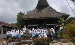 SMA Al Ulum Medan Tour Sejarah ke Siantar-Simalungun