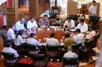 Kumpulkan Menteri di Hambalang, Presiden Prabowo Perkuat Kerja Sama Pendidikan Indonesia–Inggris