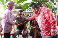 Wali Kota Wesly Temui Penyandang Disabilitas Korban Pengeroyokan
