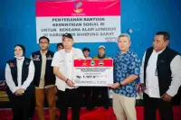 Wamensos Salurkan Santunan Duka Korban Longsor Cisarua