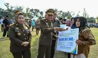 Peringati Bulan K3, Wagub Sumut Beri Santunan dan Penghargaan Keselamatan Kerja