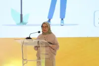 Menteri Rini Sampaikan Pentingnya Penguatan Literasi Finansial Bagi Perempuan dan Birokrasi