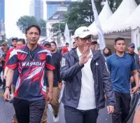 Wali Kota Medan Lepas Ribuan Peserta Jalan Santai Hut Ke-79 Harian Waspada