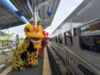 Rayakan Imlek, KAI Divre I Hadirkan Pertunjukan Barongsai di Stasiun Lubuk Pakam