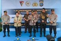 Gubernur Bobby Nasution Dampingi Kapolri Lepas Bantuan untuk Korban Bencana di Sumatera