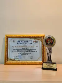 Rektor UI Dinobatkan Sebagai Akademisi Katalisator Transparansi Publik Dan Literasi Pers Nasional Oleh PWI Kota Depok