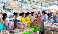 Warga Memadati Pasar Murah Pemkab Simalungun di Parapat