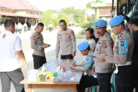 Usai Apel Pagi, Polres Tapteng Tes Urine Mendadak Para Personel