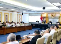 Ini Yang Disalurkan Kemensos bagi Korban Terdampak Bencana Pulau Sumatra