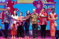 Diplomasi Kreatif Indonesia-Tiongkok di Harmoni Imlek Nusantara Lewat Pertukaran Maskot Kuda Api
