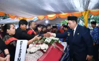 Bupati Samosir Pimpin Upacara Kenegaraan Pemakaman Camat Palipi Roberd Sinaga