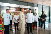Mensos dan Wamenhan Bahas Transisi Pengelolaan Taman Makam Pahlawan