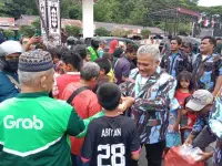 DPD IPK Kota Siantar Berbagi Takjil Ke Masyarakat, Rony : IPK Selalu Ada Untuk Masyarakat