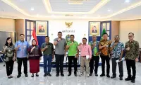 Gubernur Bobby Nasution Terima Aspirasi Serikat Pekerja Kehutanan