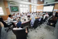 Tinjau Calon Lokasi Sekolah Rakyat di Curug, Gus Ipul Lihat Potensi Rintisan hingga Permanen