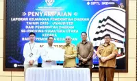 Bupati Simalungun Serahkan LKPD 2025 ke BPK Sumut