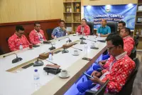 Wali Kota Wesly Ikuti Entry Meeting Pemeriksaan LKPD 2025 Secara Daring