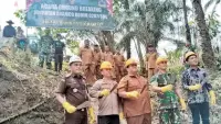Jembatan Aramco di Nagori Bosar Galugur Dibangun