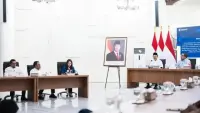 Gus Ipul Pastikan Pengadaan Sepatu Sekolah Rakyat Transparan