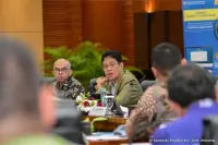 Menkeu Purbaya Pimpin Sidang Debottlenecking Mengenai Percepatan Proyek Energi Terbarukan