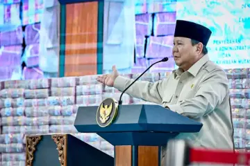 Presiden Prabowo Instruksikan Penurunan Suku Bunga PNM Mekaar Hingga di Bawah 9 Persen