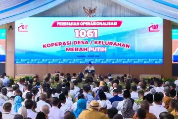 Peresmian Kopdes Merah Putih dan Panen Raya Jagung Serentak Perkuat Transformasi Ekonomi Desa Berbasis Perhutanan Sosia