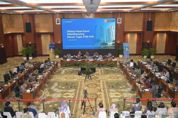 Menkeu Purbaya Dorong Penyelesaian Hambatan Investasi dari Danau Toba hingga Mandalika