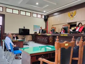 Hakim PN Simalungun Ringankan Vonis Kakek Cabuli Pelajar