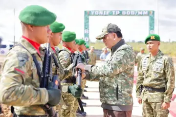 Kunjungi Yon TP 808/Mbaham Matta, Menhan Tekankan Peran TNI Dukung Pembangunan Papua Barat