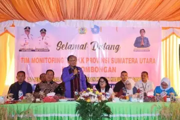 TP – PKK Provinsi Sumatera Utara Monitoring Lomba UP2K di Kecamatan Harian, Wabup Samosir Tekankah Kolaborasi dan Kreativitas dalam Pengembangan Produk Unggulan UP2K PKK Kab Samosir