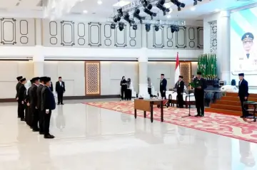 Bobby Nasution Lantik 8 Pejabat Eselon II, Minta Ciptakan Program yang Dorong Pertumbuhan Ekonomi
