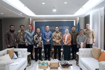 Mendag Menerima Audiensi Presiden Direktur Bridgestone