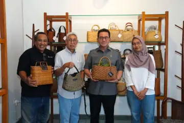 Mendag Kunjungi UMKM Coklat nDalam dan Base Artisan di Yogyakarta
