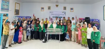 Tingkatkan Gizi Keluarga, Mahasiswa Gizi UINSU Dorong Budidaya Hidroponik di Desa Baru