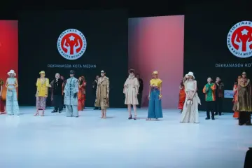 Horas! Anak Medan menggema di Indonesian Fashion Week